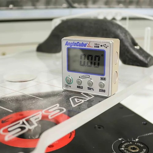 Mobile Solutions Digital Angle Cube