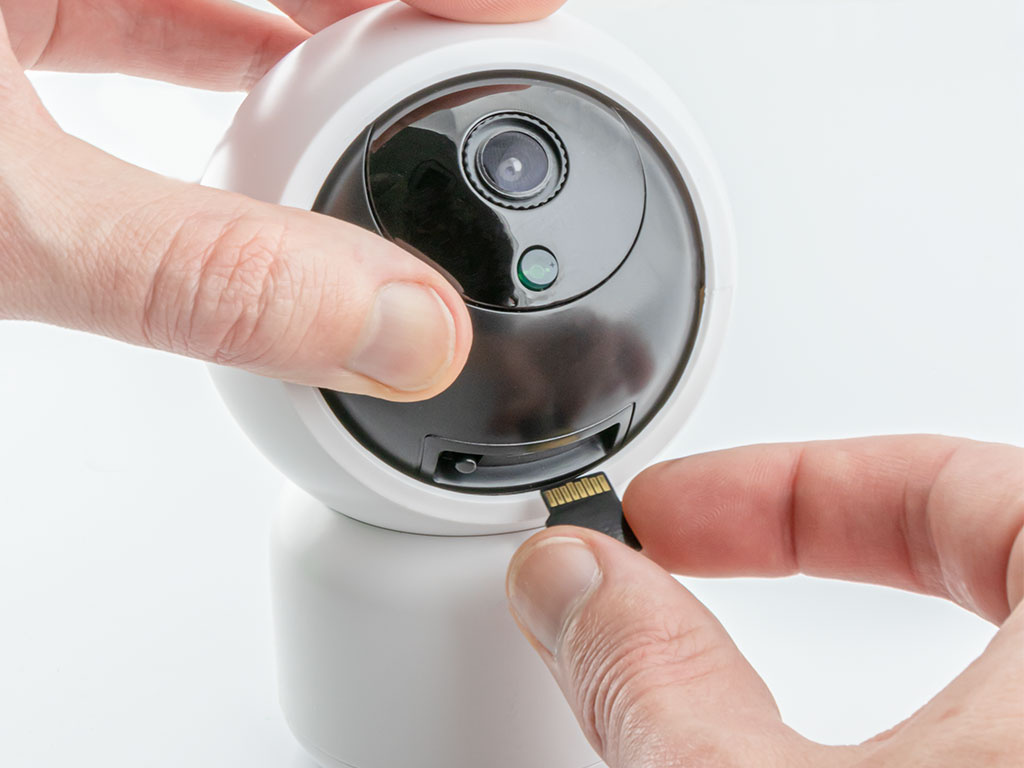 Caliber Smart-Kamera 1080P mit Schwenk-/Neigefunktion (HWC102PT)