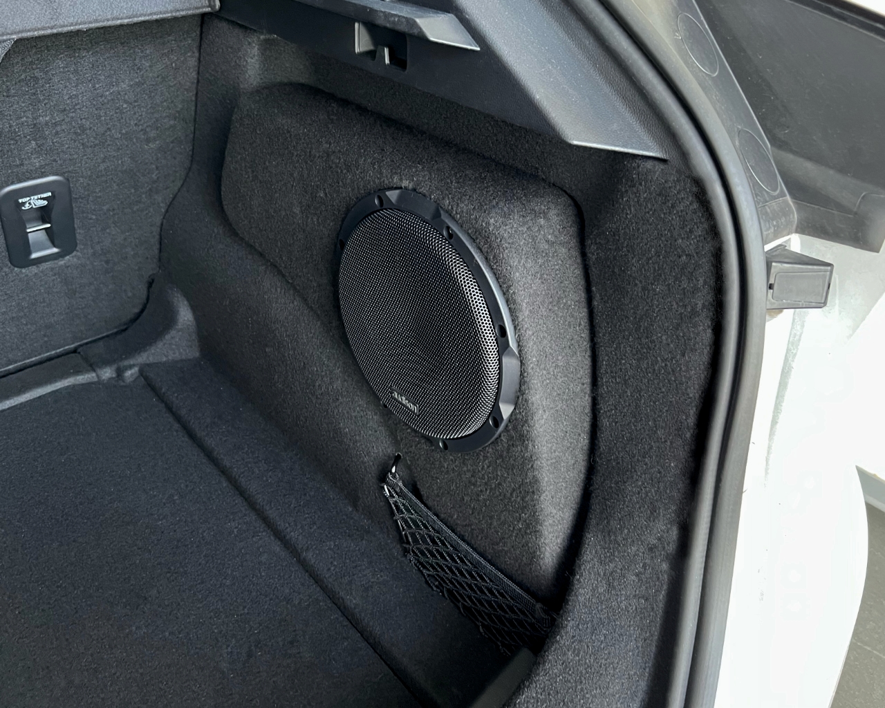 Car Specials MG4 Subwoofergehäuse für Audison APS8 20cm Subwoofer