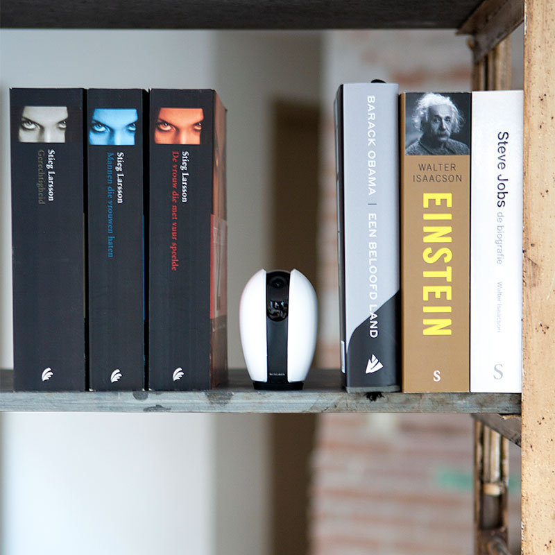 Caliber Smart-Kamera 1080P mit Schwenk-/Neigefunktion (HWC201PT)