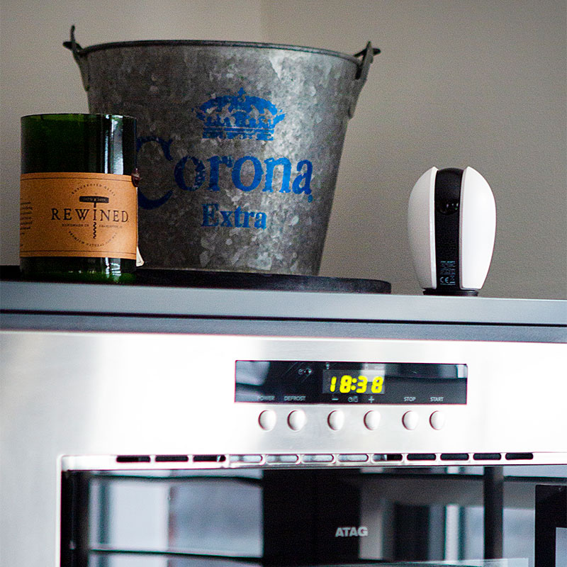 Caliber Smart-Kamera 1080P mit Schwenk-/Neigefunktion (HWC201PT)